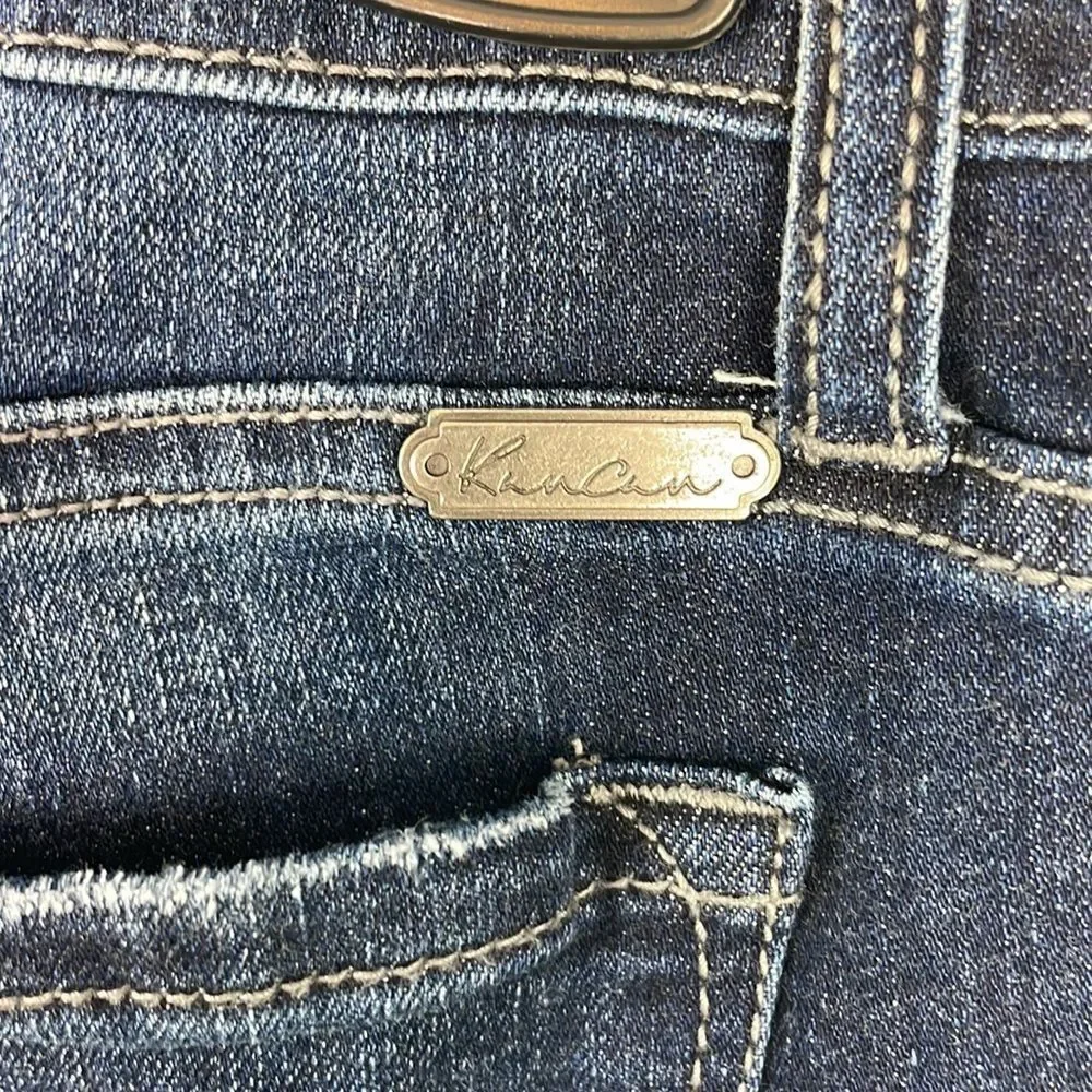 Kancan Jeans. Women’s Mid Rise Ultra Distressed Boyfriend Jeans. Size 29.